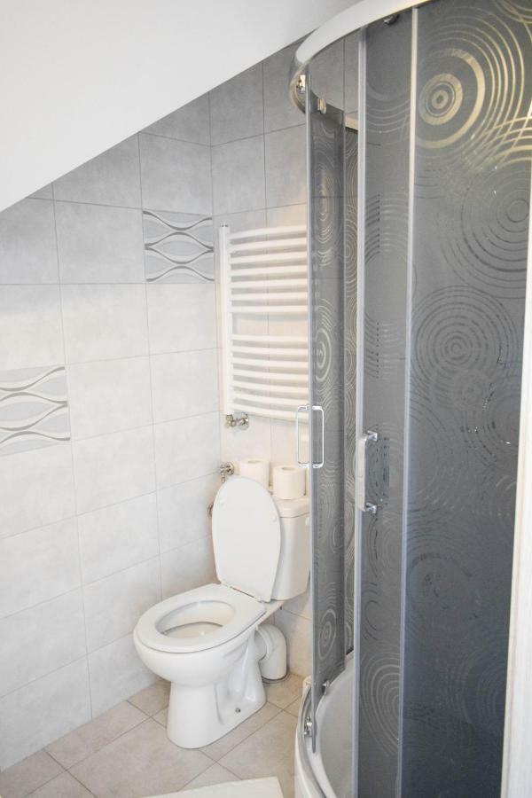 Megan Apartment ลูเบียโตโว ภายนอก รูปภาพ