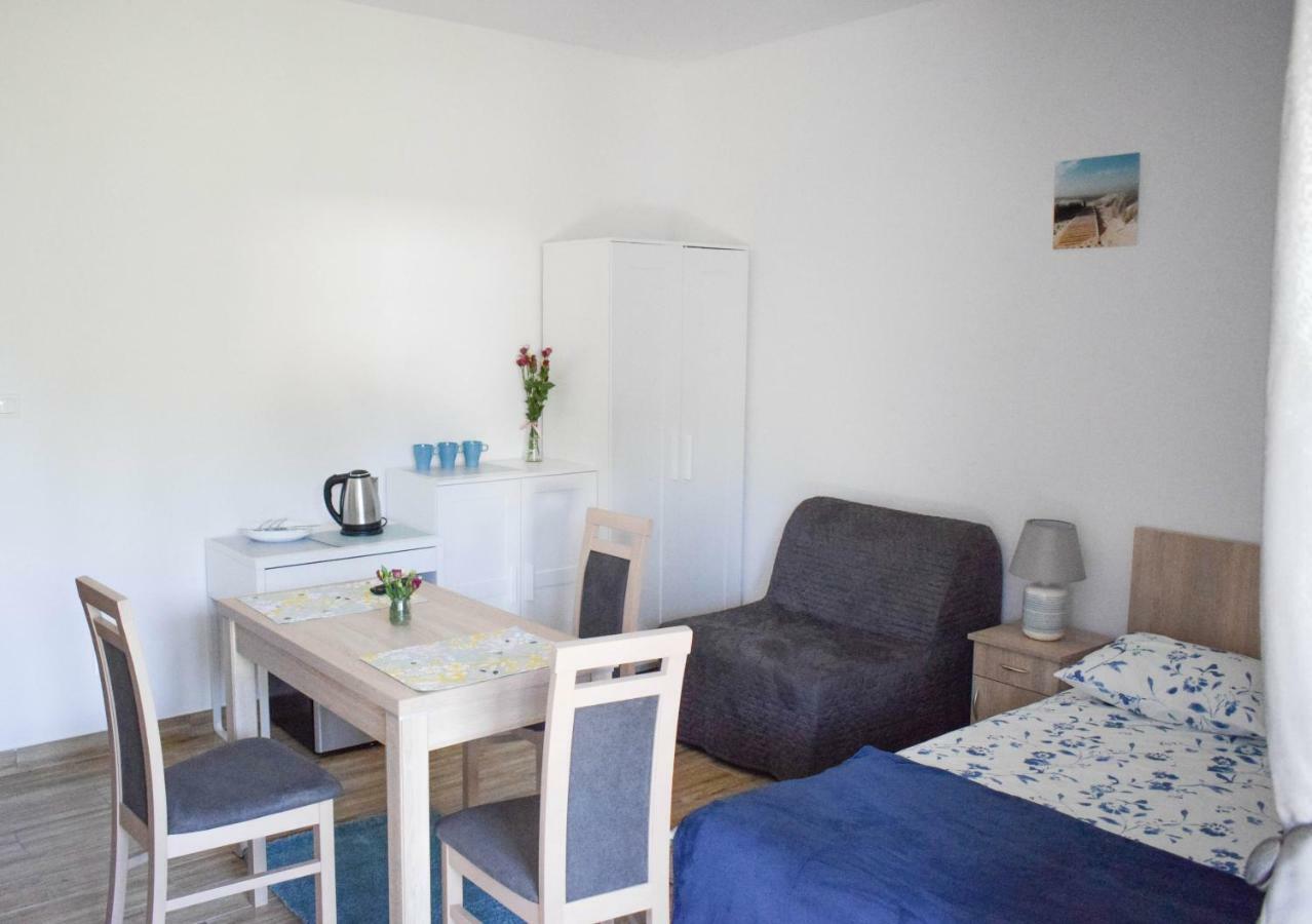 Megan Apartment ลูเบียโตโว ภายนอก รูปภาพ
